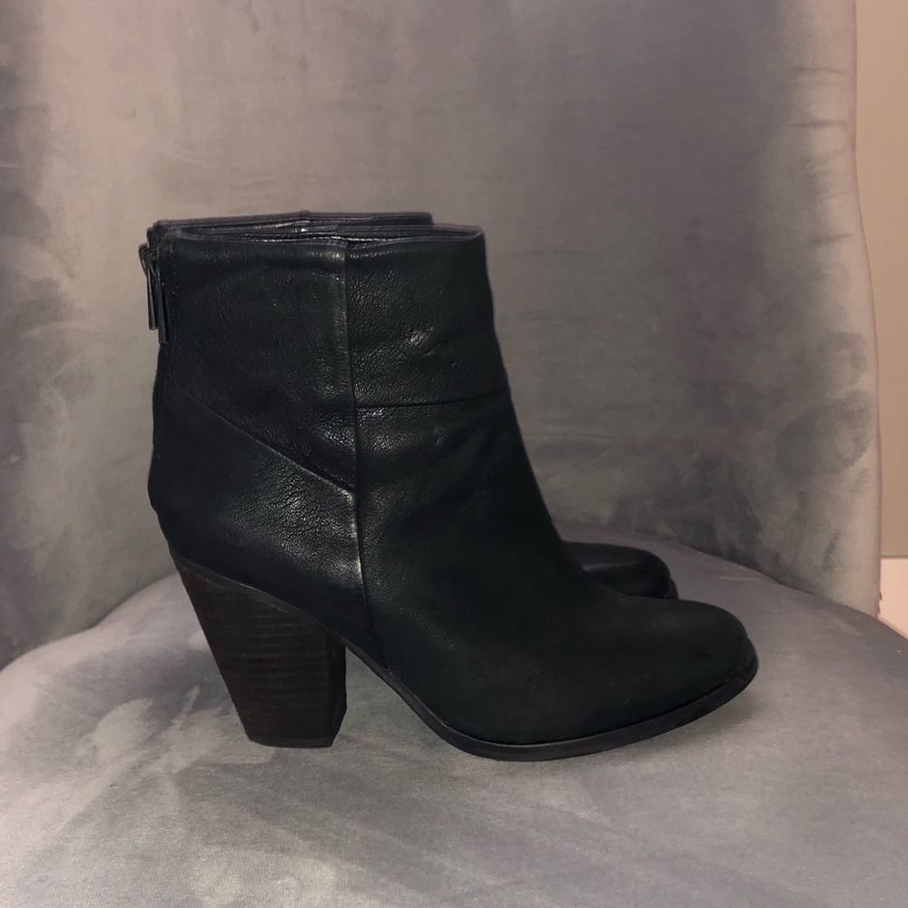 Arturo Chiang Hadley Boot Black Leather size 6.5